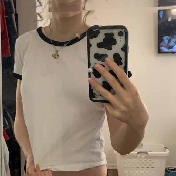 Basic white tee with black trim • - Picture 1 of 4